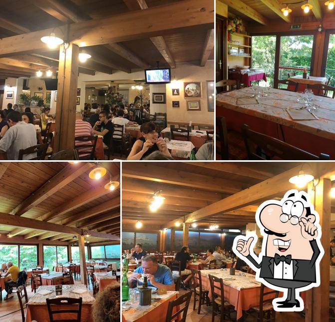 Siediti a un tavolo di Hotel Ristorante La Tavola Rotonda