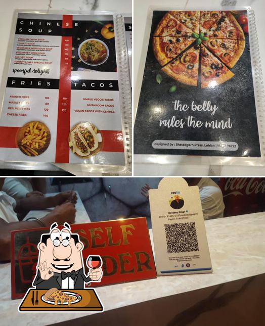 Order pizza at Yummy Bites