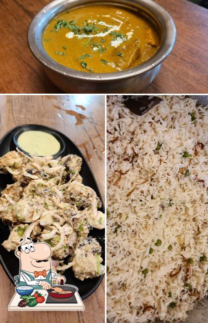 Chicken curry at Rasile Amritsari Bite The North indian Food