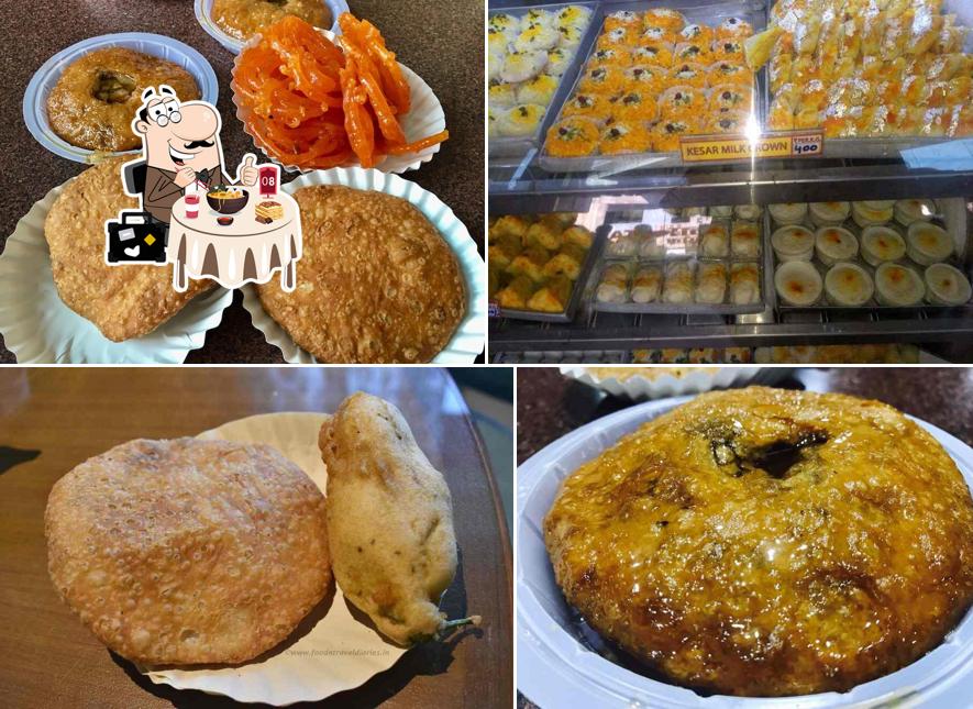 Meals at Rawat Misthan Bhandar