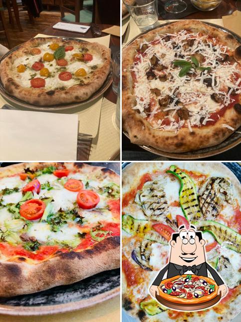 Ordina una pizza a Plays al Castello