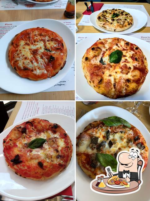 A Il Tegamino pizza e farinata, puoi assaggiare una bella pizza