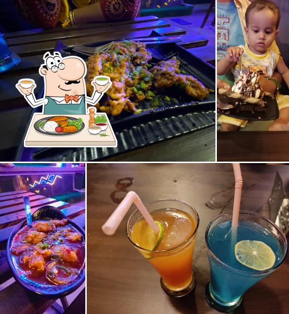 Food at Mapple Leaf cafe & Restaurant