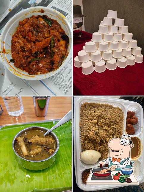 Chicken curry at Junior kuppanna, Selaiyur