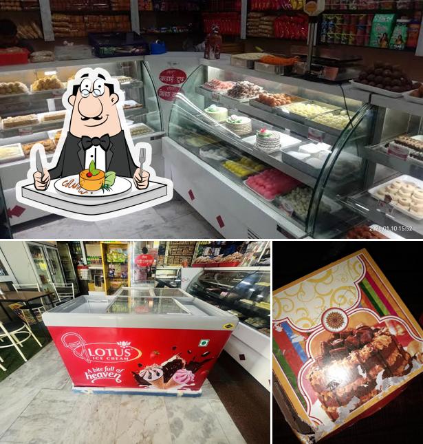 Food at Mayur Bikaner sweets