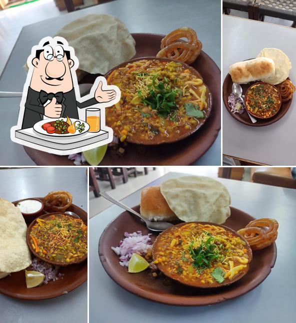 Food at Vharadi Misal Belapur