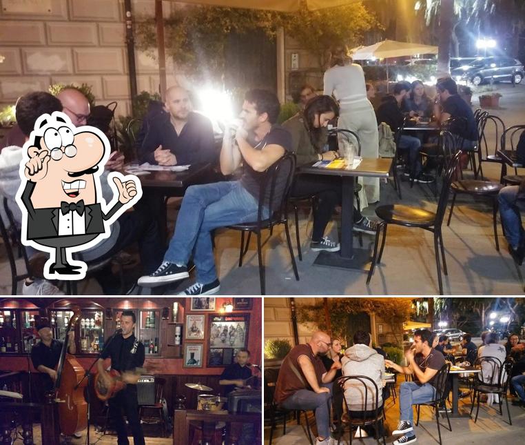Gli interni di The Small Axe Pub