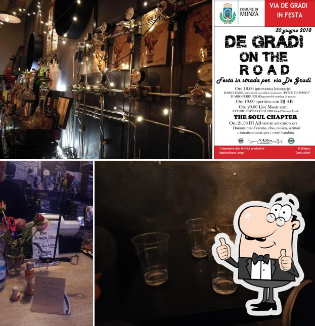 Vedi la immagine di Miles Café