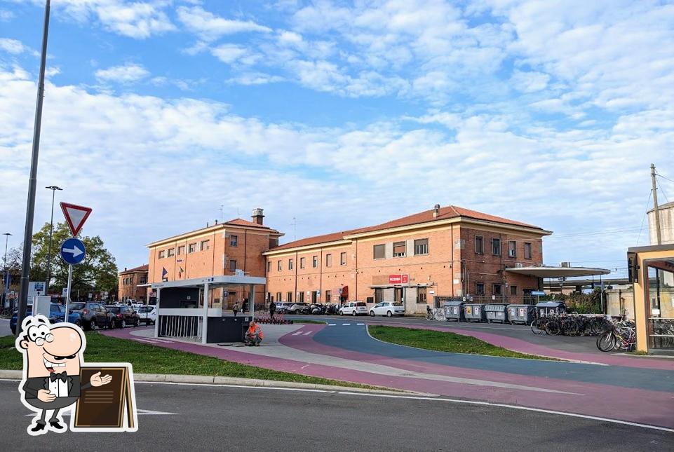 Gli esterni di Mokà Cafè - Ferrara Stazione