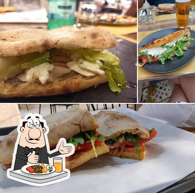 Platti al Pizzeria Friggitoria Km.0