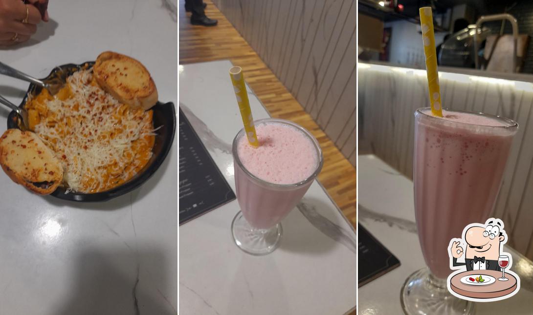 Food at D’mora cafe & Bistro