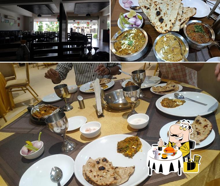 Meals at Woods Restaurant