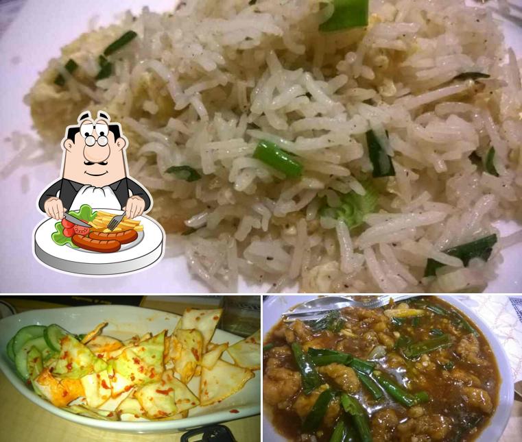 Meals at Chinese Pavilion