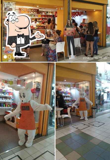 O interior do Chocolates Brasil Cacau