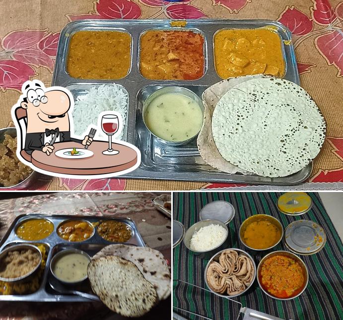 Food at Lovely Tiffin Centre