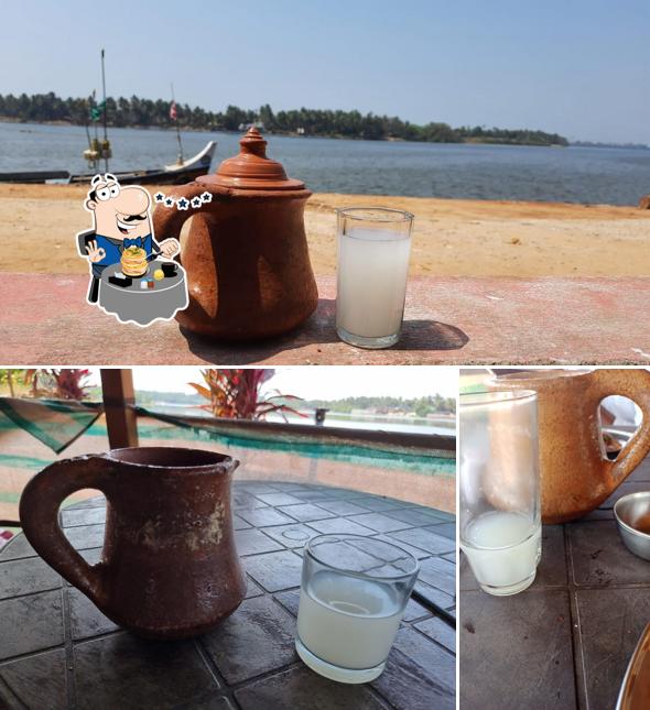 Meals at Paddai Toddy Shop