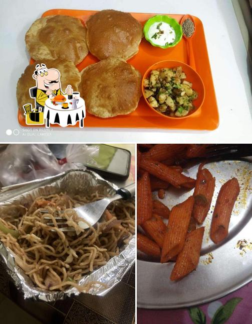 Food at Khana Khazana Junction
