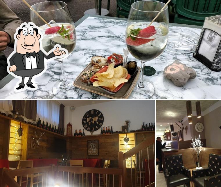 Siediti a un tavolo di Wine Bar Heidi