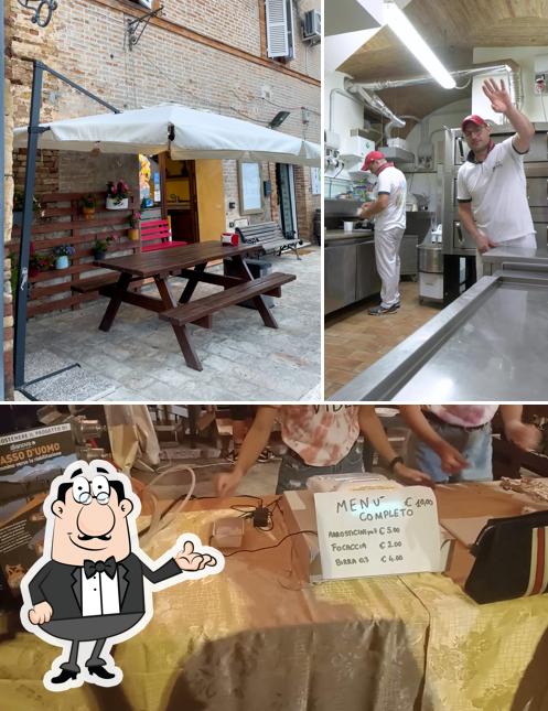 Dai un'occhiata agli interni di manu's pizza