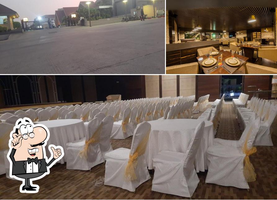 The image of Deckers’s interior and exterior