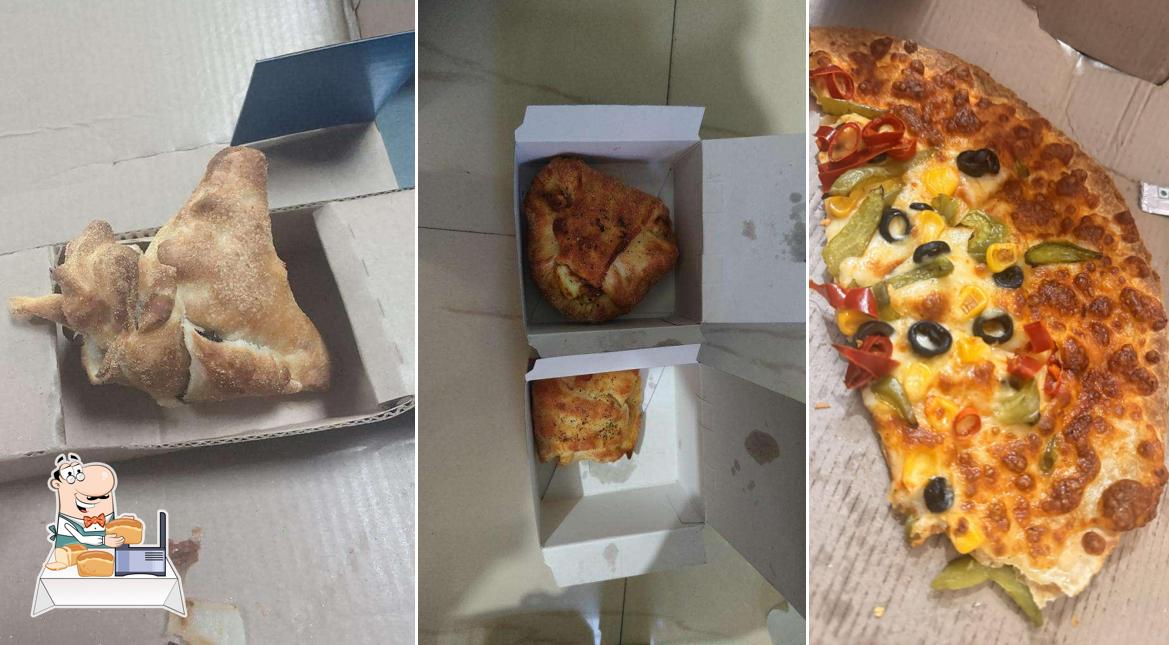 Garlic bread at Domino's Pizza