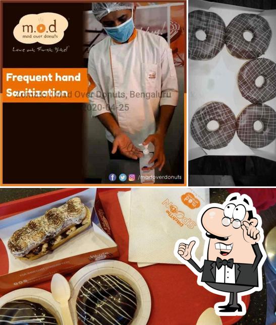 The interior of Mad Over Donuts