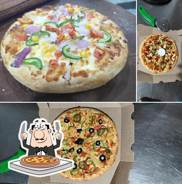 Try out pizza at Papa Veg Pizza Jhunjhunu