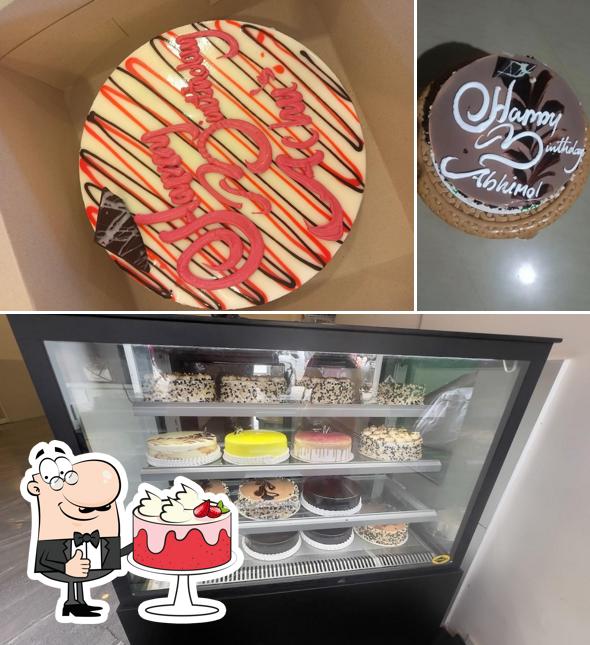 Red velvet cake at Baked Cakes and Pastries