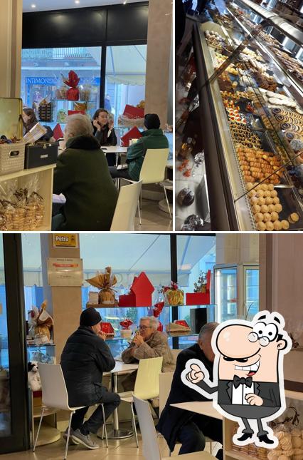 Siediti a un tavolo di Bar Pasticceria Bicelli