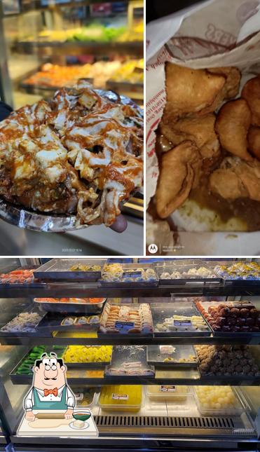 Samosa at Shri BachachaRam Sweets & Bakers