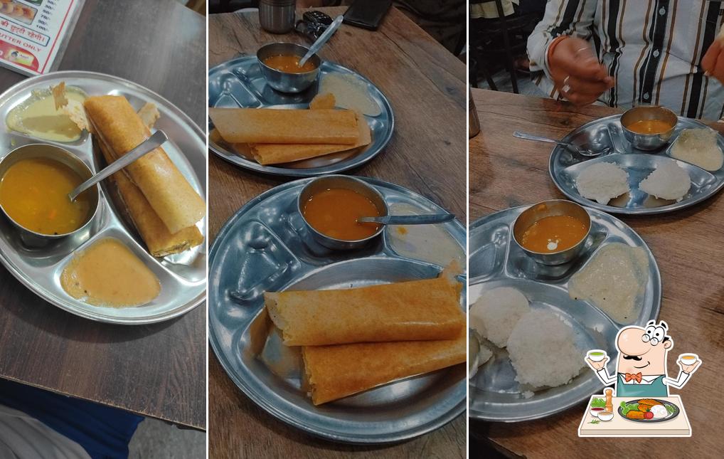 Food at South Indian Swami Dosa