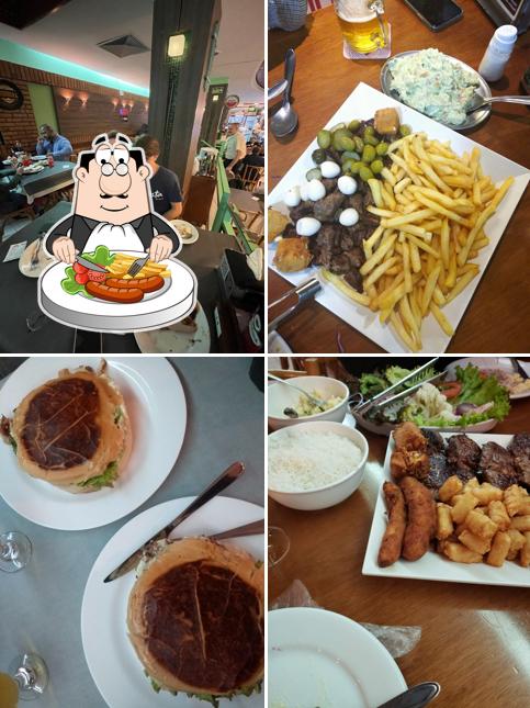 Platos en Bar do Beto