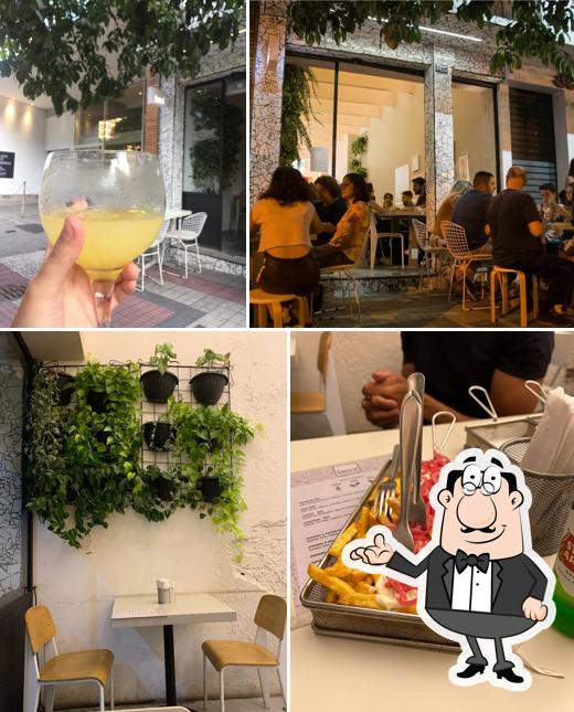 Veja imagens do interior do Bení Kebab