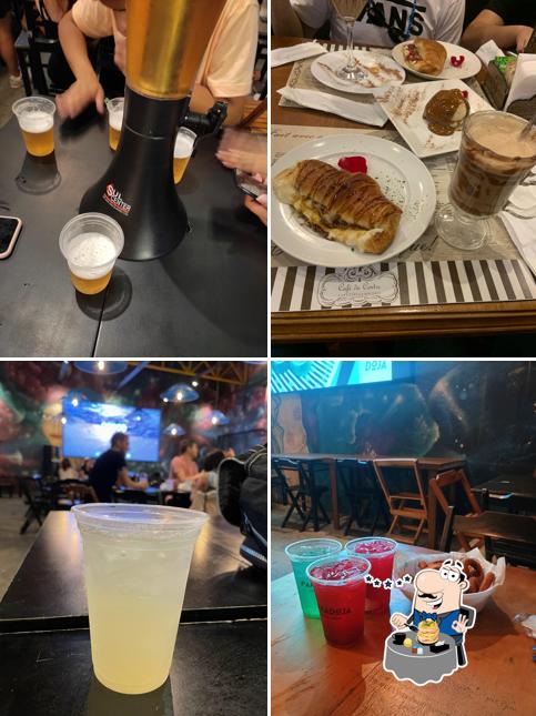Comida em Paradoja Karaokê Bar