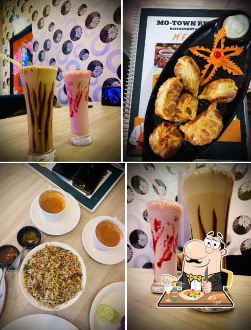 Meals at Mo-Town Retro
