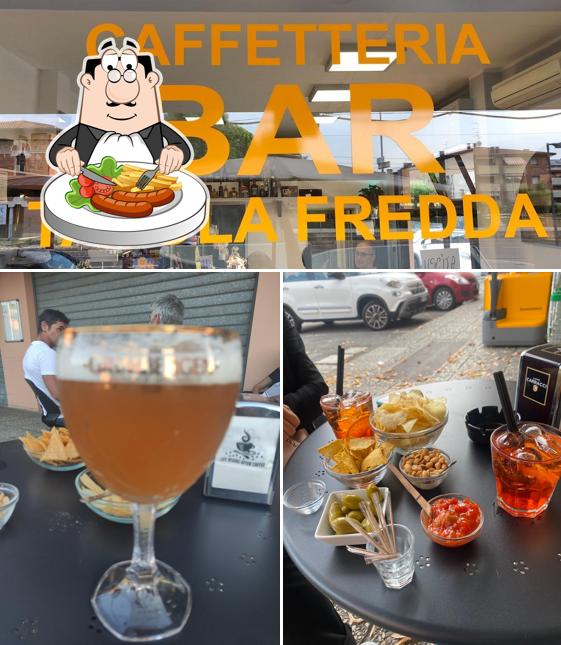 La foto di cibo e esterno da Caffetteria La Rueda