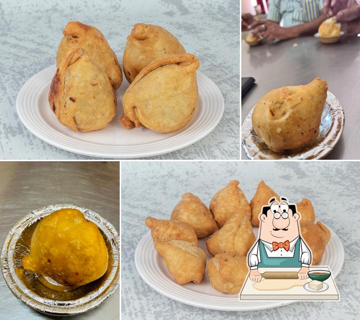 Samosa at Sharma Chai