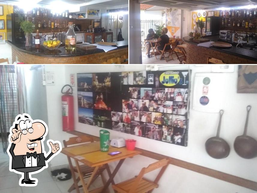 Veja imagens do interior do Cantina do Julliu's