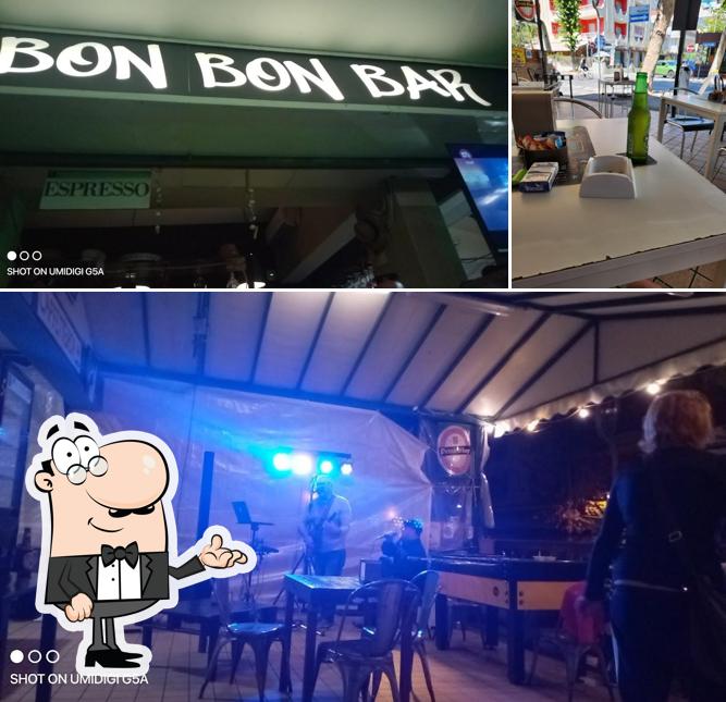 Gli interni di Bon Bon Bar