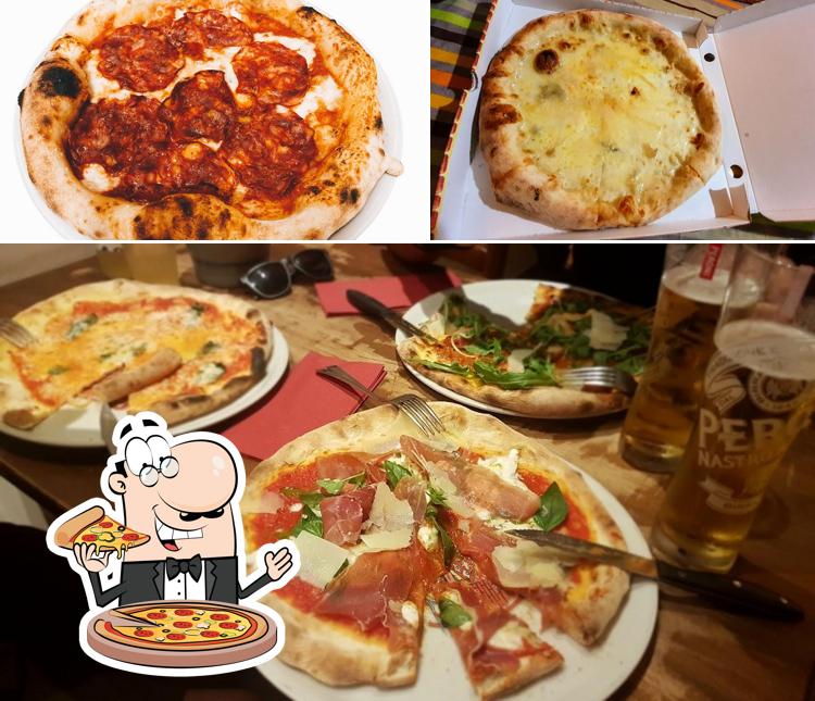 Ordina tra le svariate varianti di pizza