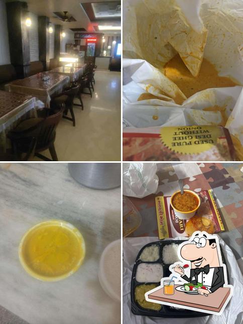 Meals at Marwari Bhoj