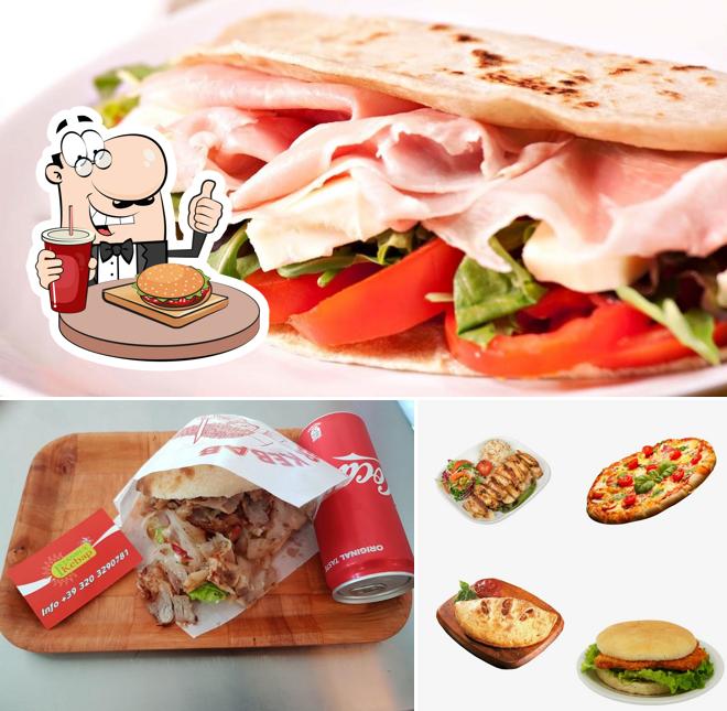 Ordina un hamburger a Istanbul Doner Kebab