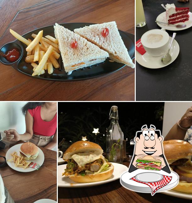 Club sandwich at 8Point ArtCafe