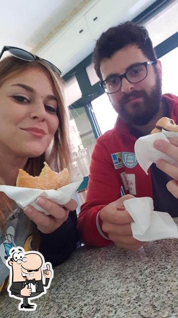 Ecco un'immagine di Bar Rosa