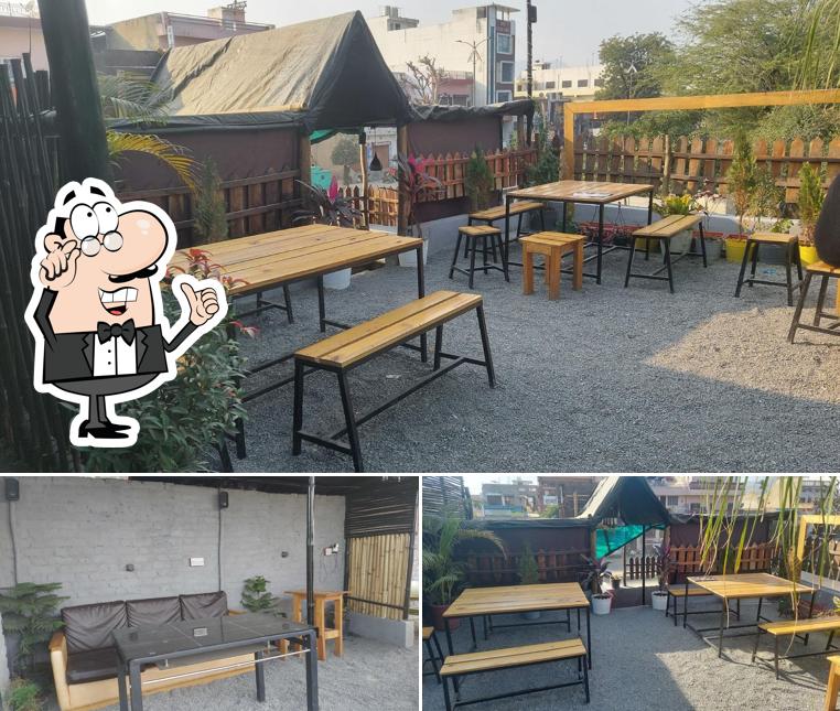 Check out how Café Racer looks inside