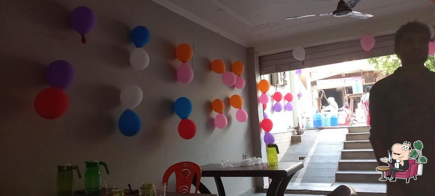 The interior of Bikaneri Fast Food & Chinese