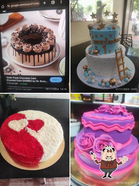 Food at Varshis Cake Corner