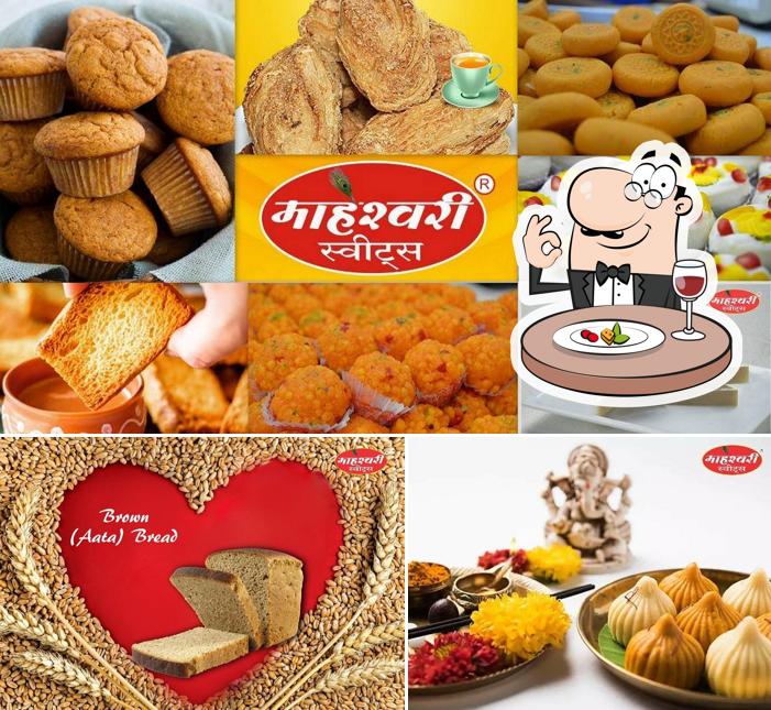 Food at Maheshwari Sweets
