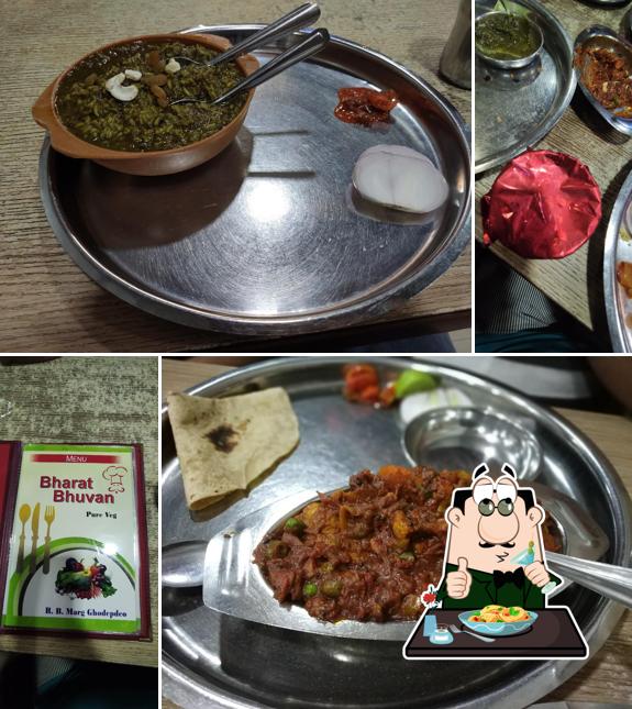 Food at Bharat Bhuvan Hotel
