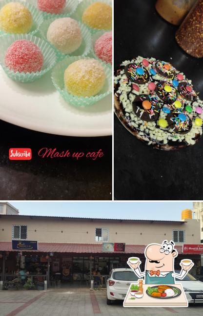 Food at Mash Up The Cafe